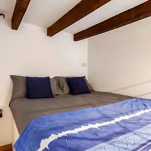  Appartamento Luxury Loft On The Duomo Wifi & Netflix Italia